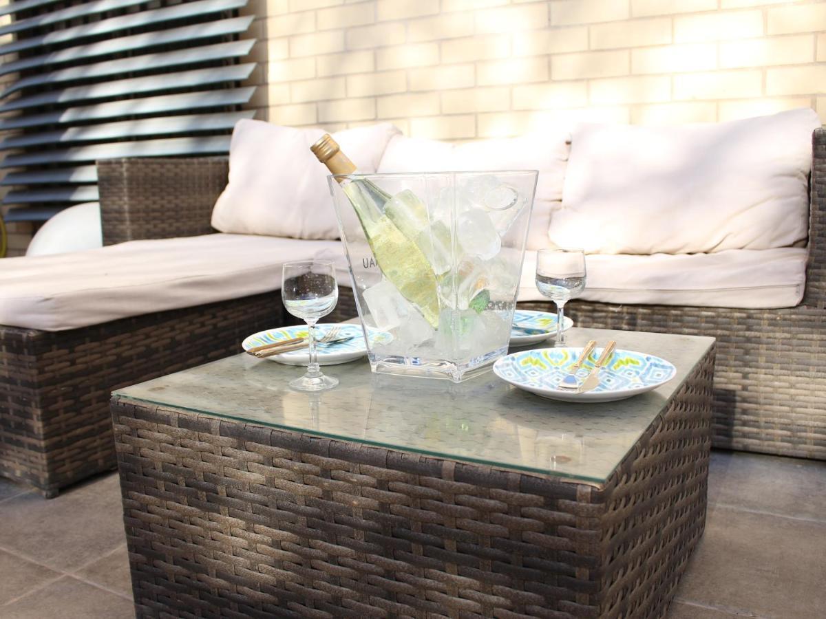 ☆The Peaceful Valencia Homestay☆ W/ Terrace⌘Parking⌘Bbq Kültér fotó