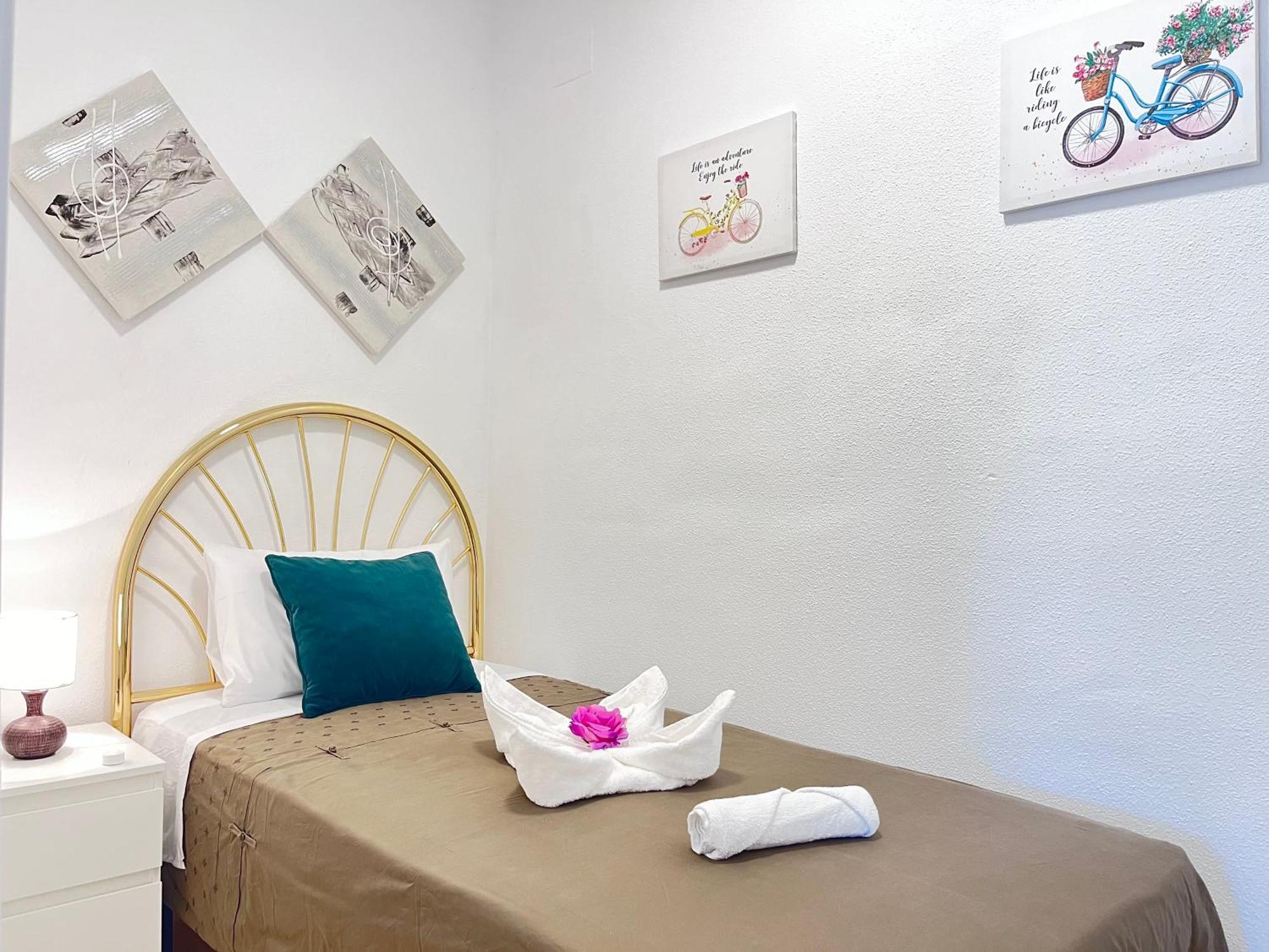 ☆The Peaceful Valencia Homestay☆ W/ Terrace⌘Parking⌘Bbq Kültér fotó
