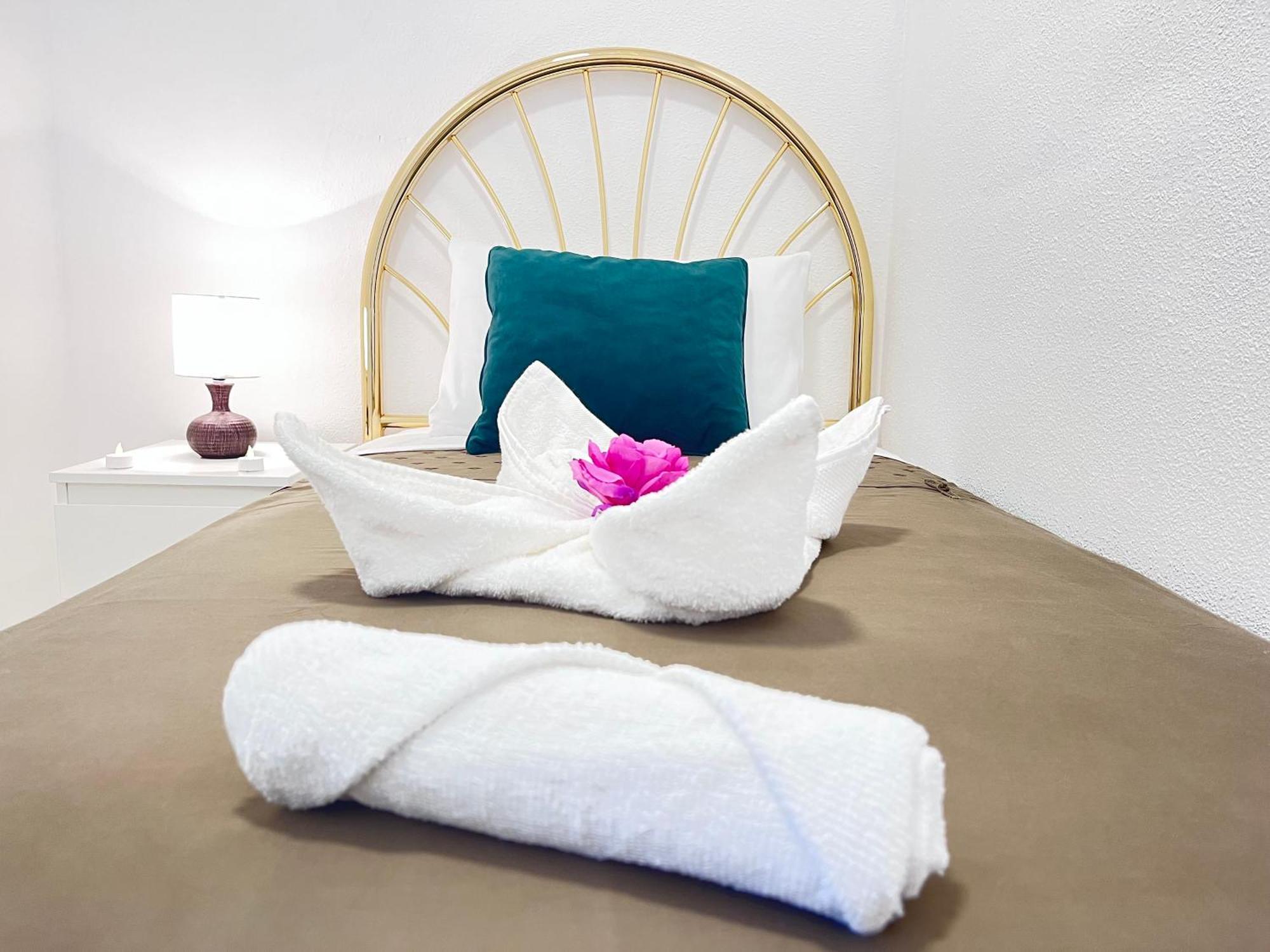 ☆The Peaceful Valencia Homestay☆ W/ Terrace⌘Parking⌘Bbq Kültér fotó