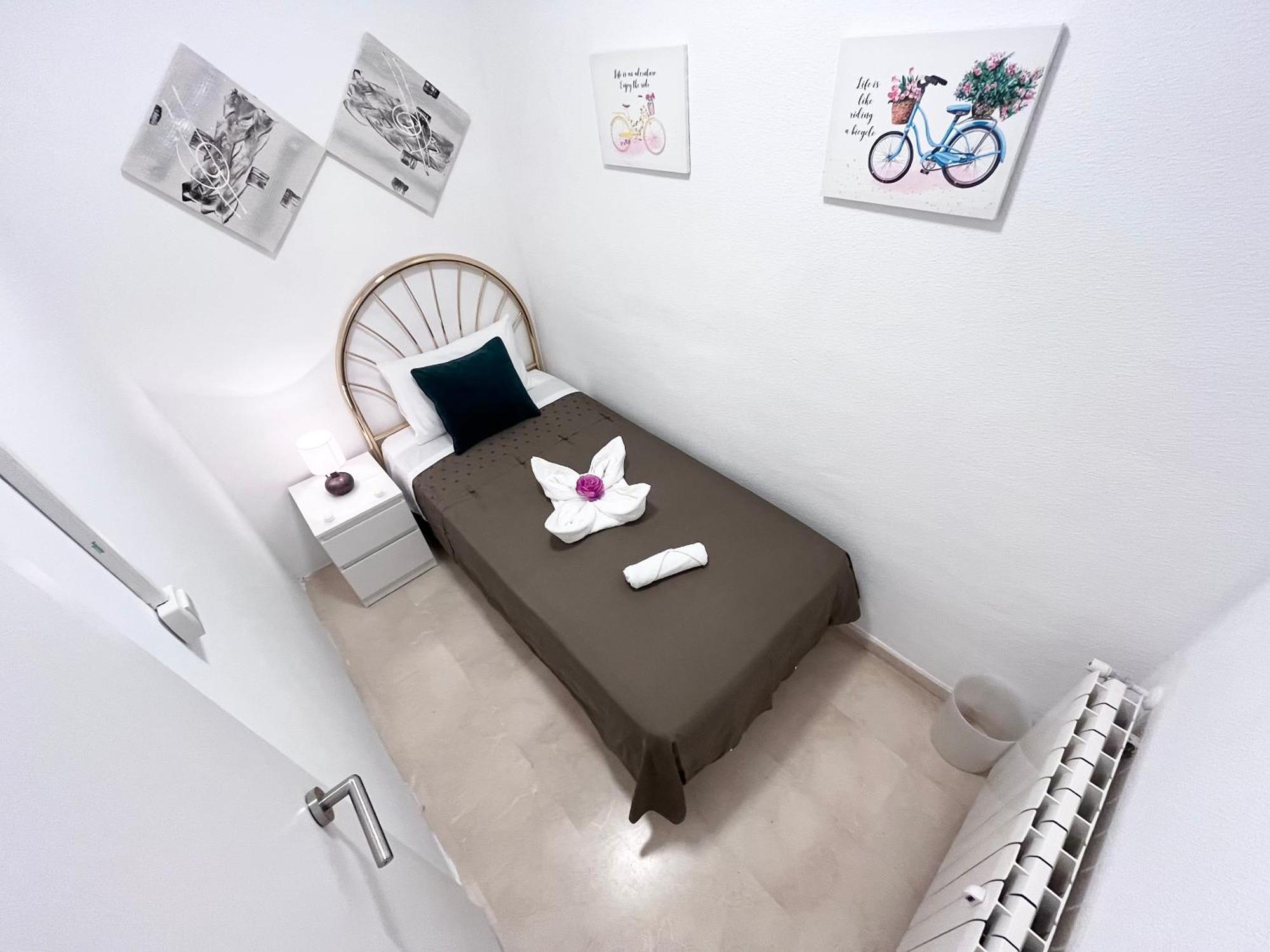 ☆The Peaceful Valencia Homestay☆ W/ Terrace⌘Parking⌘Bbq Kültér fotó